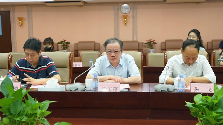 中国一乡一品两大研究院落户江南大学